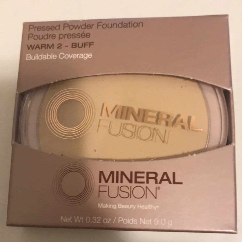 ☀️ Mineral Fusion Pressed Powder Foundation - you choose your shade